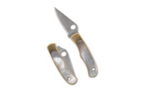 SPYDERCO BUG 1.25" NICK/SILV ABALONE